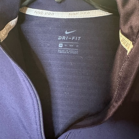 Nike Pro Pullover Shirt Womens Purple 1/4 Zip Pullover Yoga • Running - Picture 4 of 7